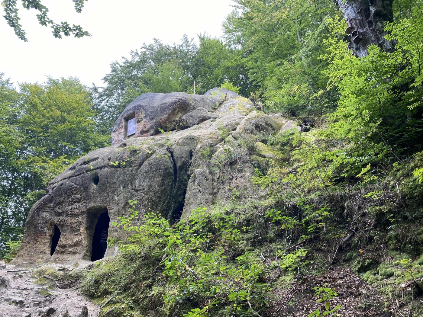 Скельний монастир у Розгірче, Фото: ЛОДА