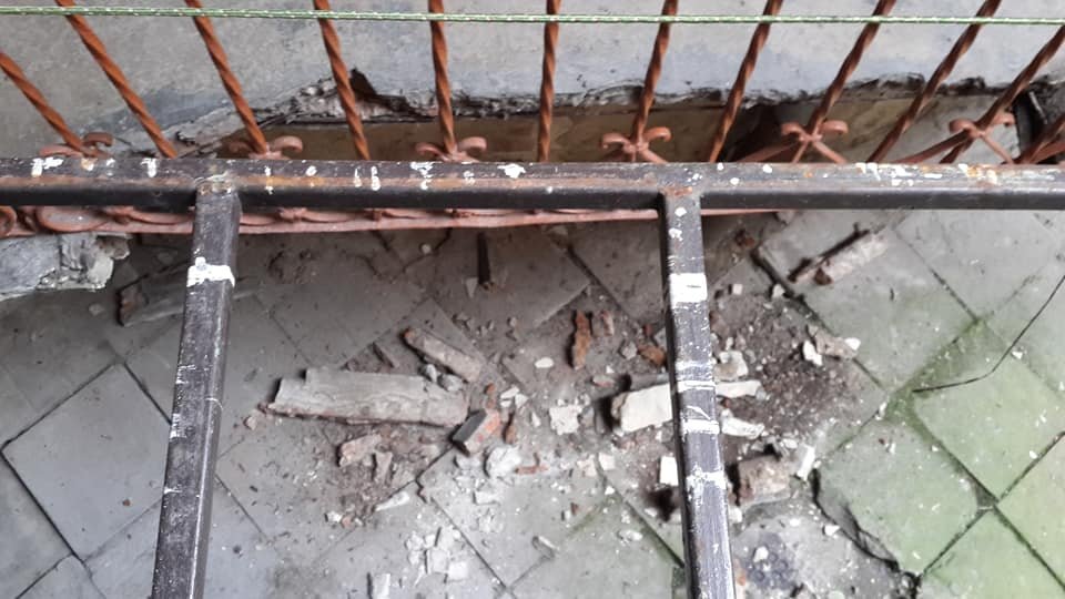 У Львові обвалився балкон, Фото: Фейсбук Віктора Іванова