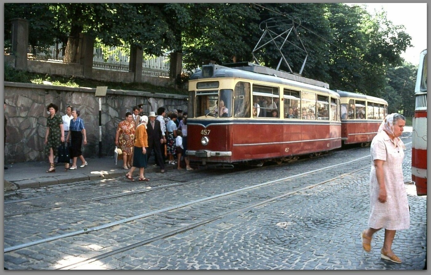Вулиця Підвальна, Фото опублікував: Гриць Совків, фейсбук