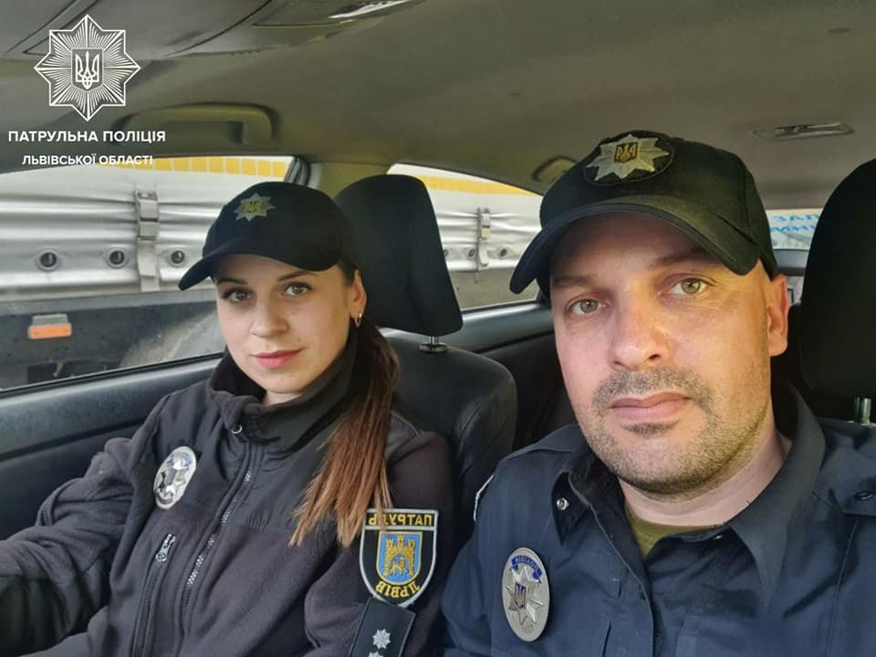 Патрульні Роман Кліщ та Роксолана Года Патрульні Роман Кліщ та Роксолана Года, Фото: Патрульна поліція Львівської області