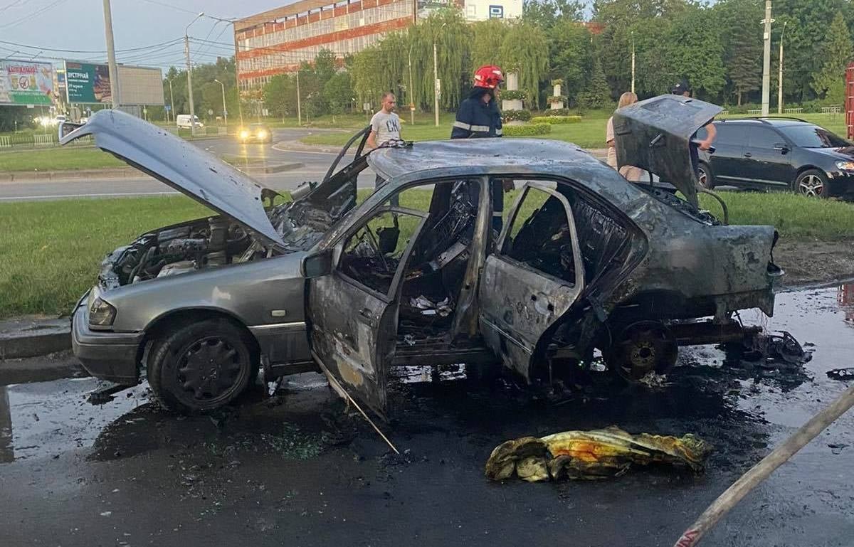 Пожежа в автомобілі, Фото: пресслужби ДСНС у Львівській області