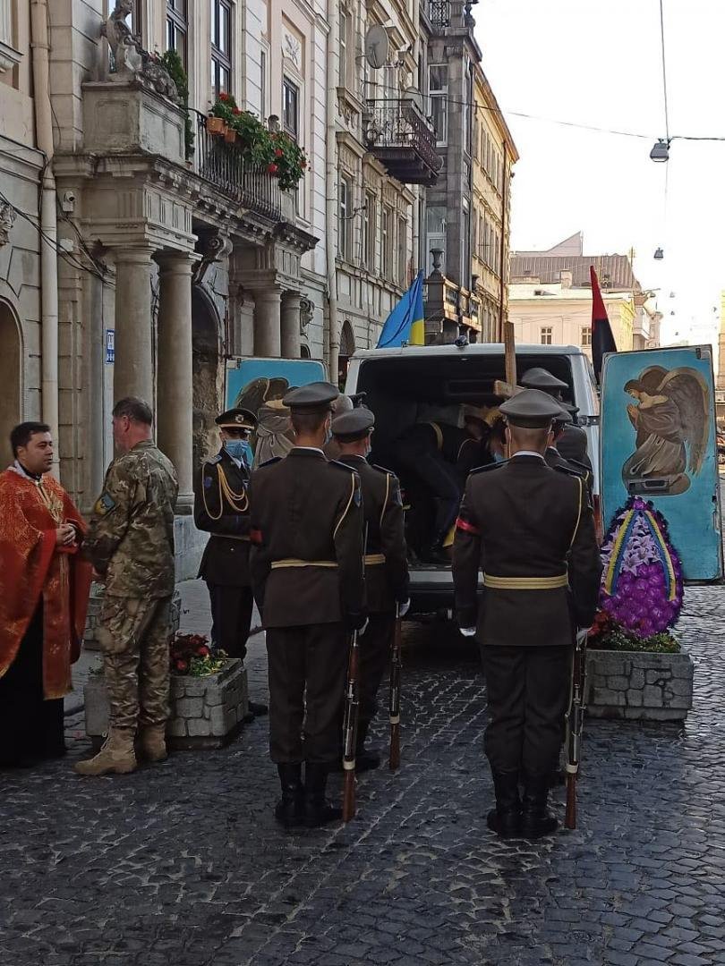 У Львові попрощались із загиблим  на Донбасі воїном ЗСУ, - ФОТО