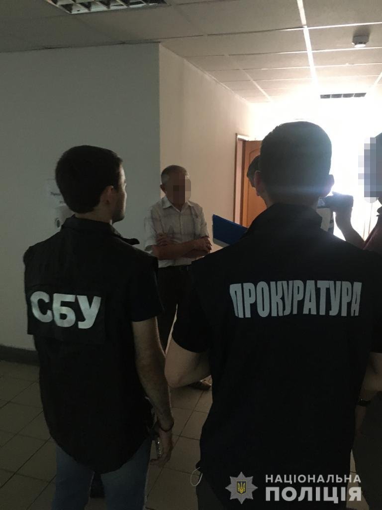 У Львові посадовець Фонду соціального страхування попався на хабарі у $3 тисячі