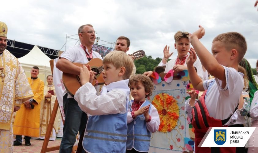 Сьогодні відбулась Всеукраїнська проща у Страдч, - ФОТО