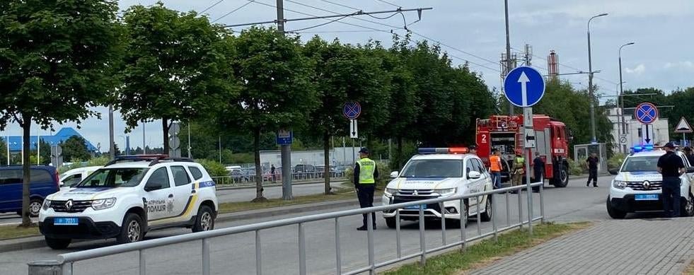 В аеропорту «Львів» знешкодили підозрілу сумку, в якій мог..., фото-1 В аеропорту «Львів» знешкодили підозрілу сумку, в якій могла бути вибухівка, - ФОТО, фото-1, Фото: поліція Львівскої області