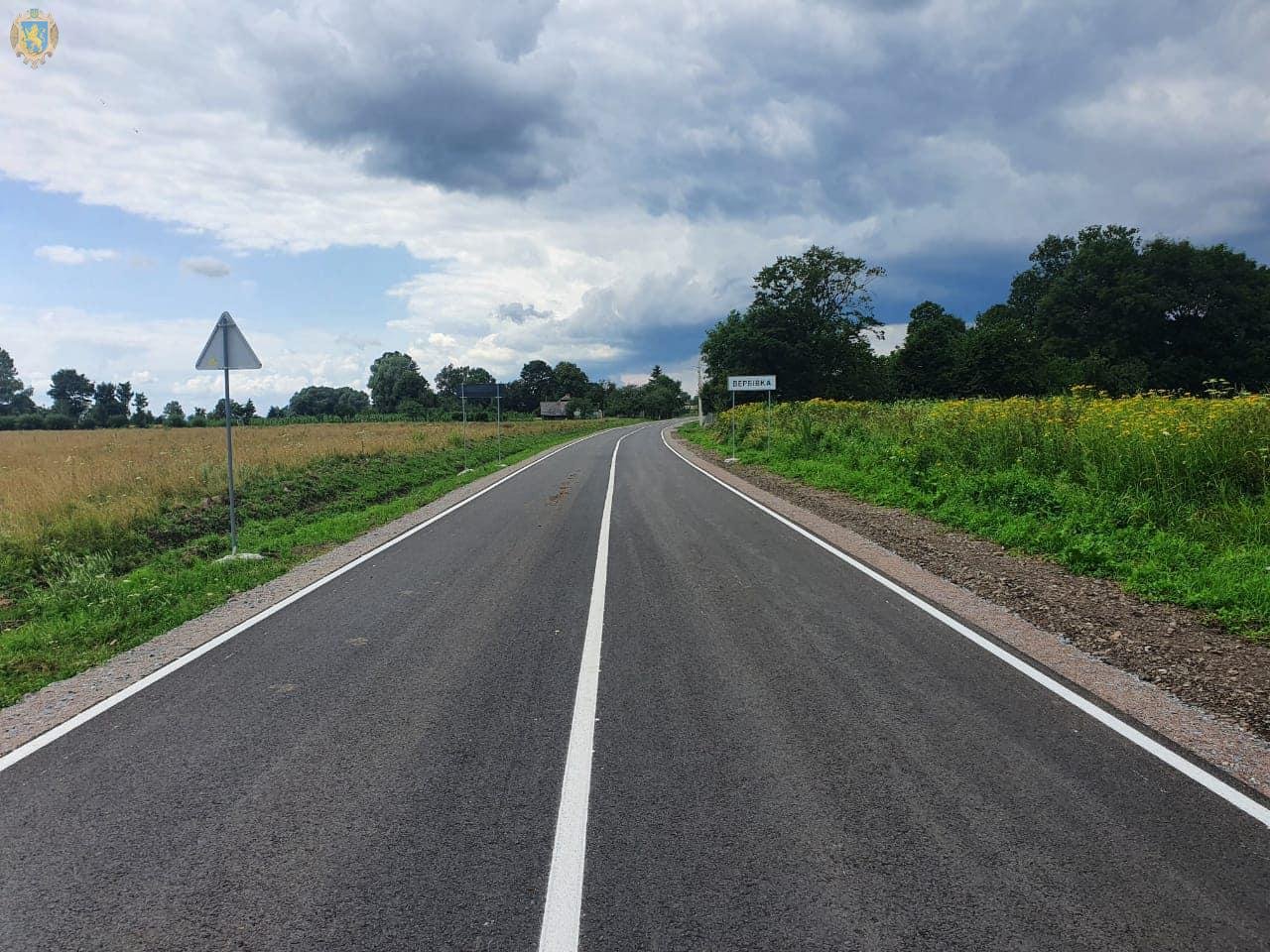 На Самбірщині дорожники відкрили для проїзду автомобільну дорогу Садковичі-Чернихів, Фото: пресслужби Львівської ОДА