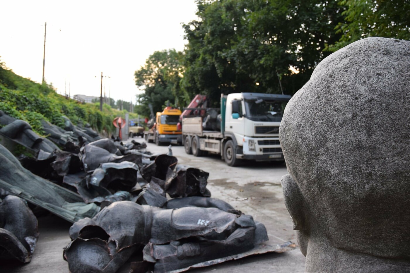 Центральні фігури Монументу слави "переселили" у "Територію Терору", Фото: Facebook/музей