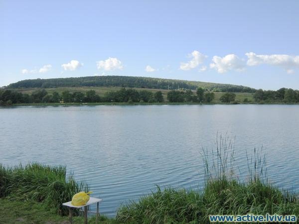 Озеро "Молодіжне" на Львівщині Озеро "Молодіжне" на Львівщині, Фото - з відкритого доступу
