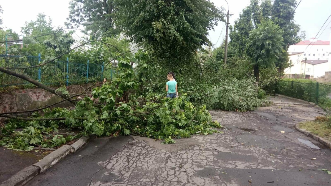 Негода у Золочеві, Фото: Facebook/Ігор Гриньків