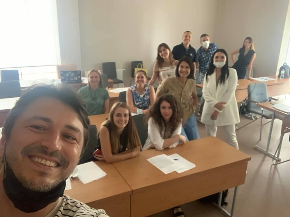 Притула став студентом УКУ, Фото: Facebook-сторінка шоумена-політика