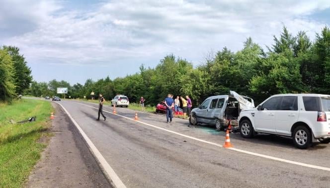 Потрійна ДТП на Львівщині, Фото - ГУ НП Львівщини