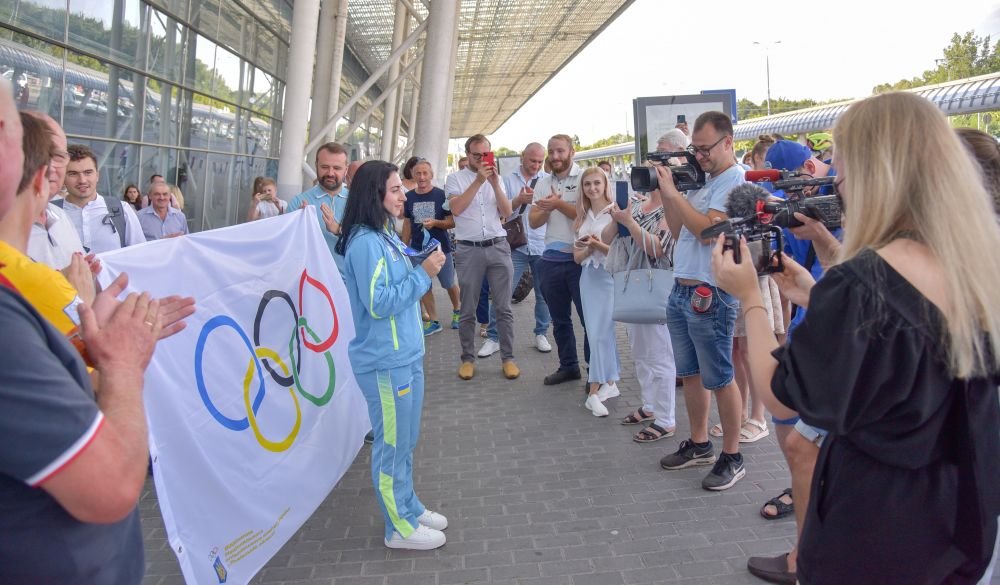 У Львові зустріли срібну призерку Олімпійських ігор Олену Старікову, Фото: Олег Кохан
