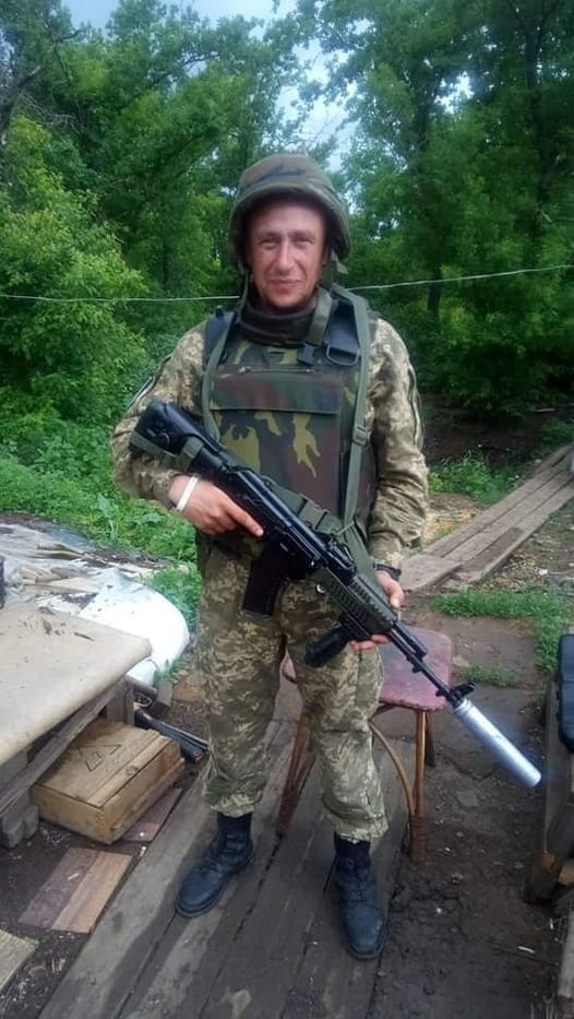 Вбила куля ворожого снайпера: на Донбасі загинув військовий зі Львова