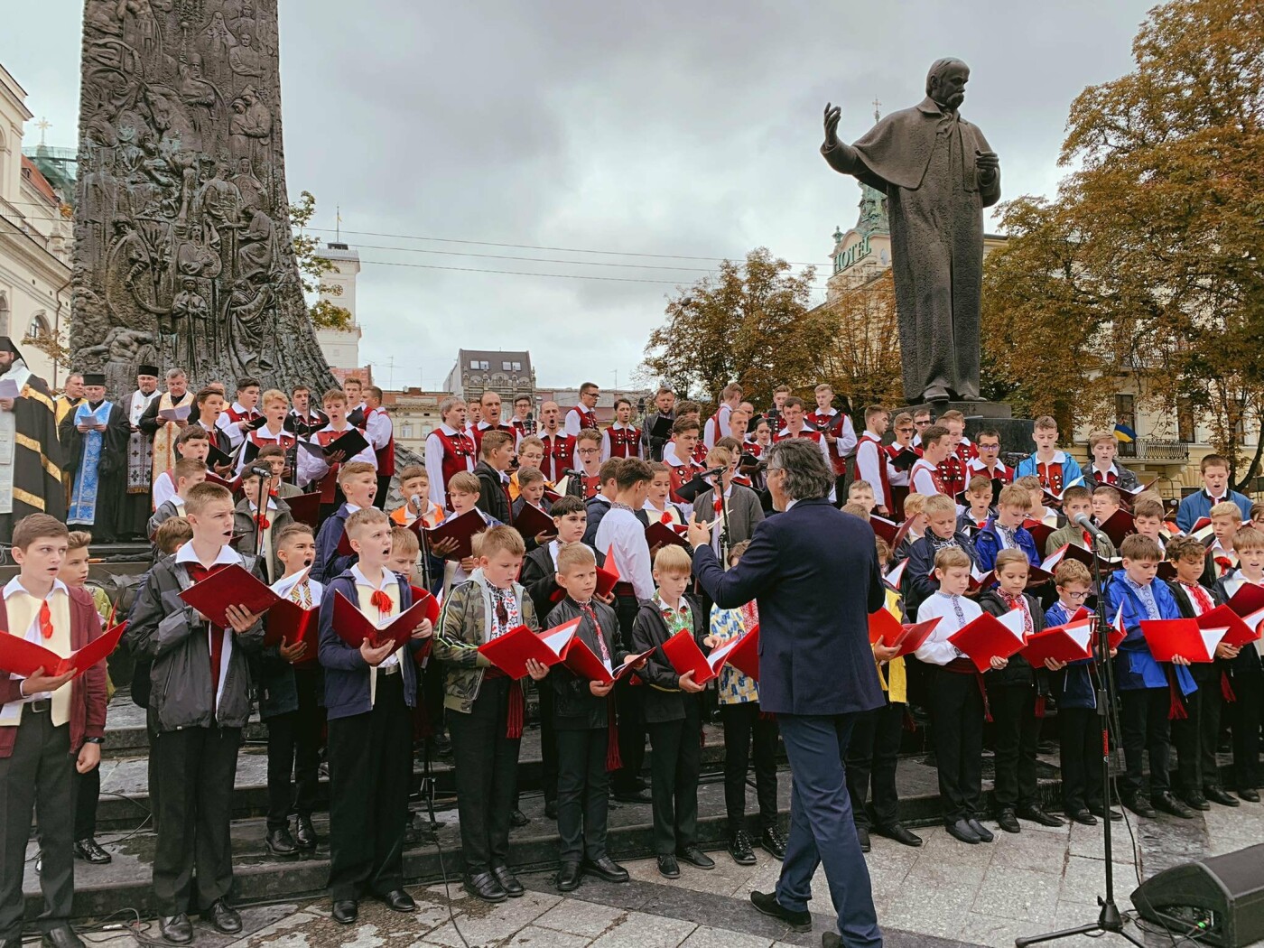 У Львові "Дударик" виконав молитву за Україну