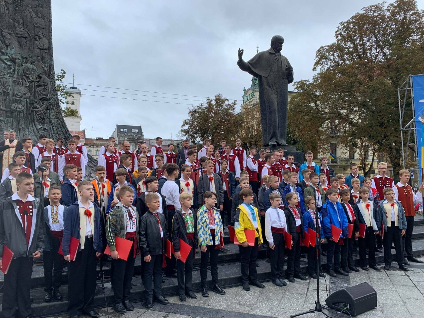 У Львові "Дударик" виконав молитву за Україну