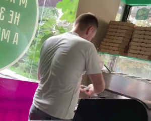 В мережі піцерій у місті Львові виявлено 7 неоформлених працівників, Фото: Держпраці