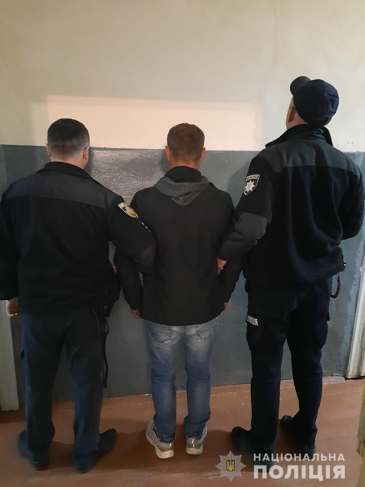 На Самбірщині молодик під час сварки до смерті побив односельчанина