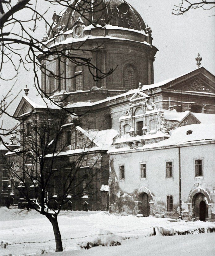 Костел домініканців, 1932 рік