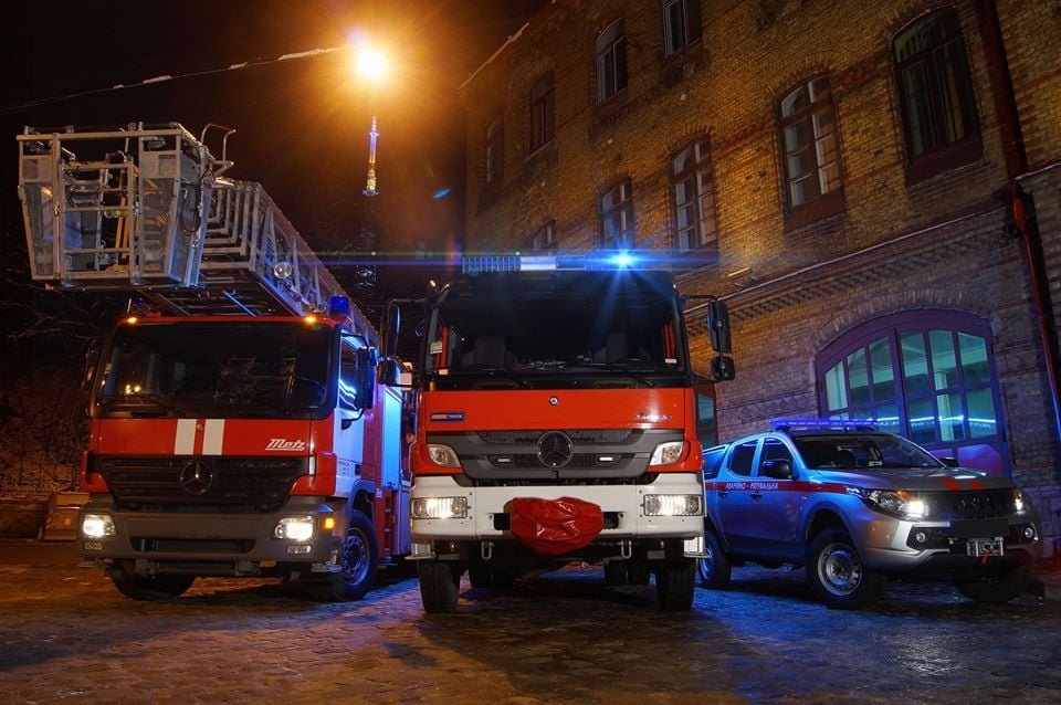 У Львові загорілася квартира у чотириповерховому будинку: деталі