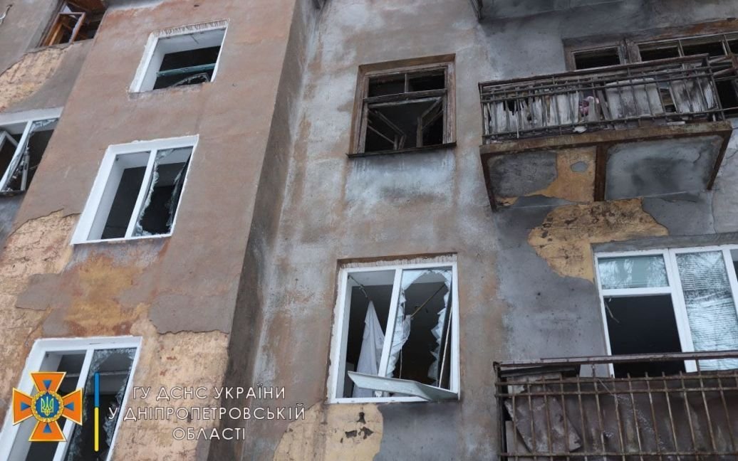 Фото - ДСНС Дніпрпетровської області, Росія завдала ракетних ударів у місті Дніпро Росія завдала ракетних ударів у місті Дніпро