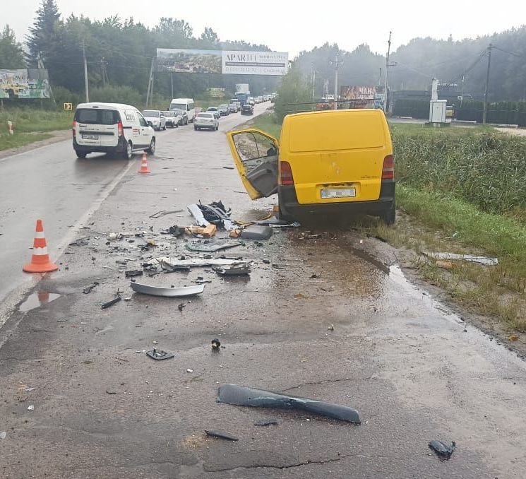 У Трускавці сталася масштабна ДТП: 5 травмованих серед них і дитина, - ФОТО