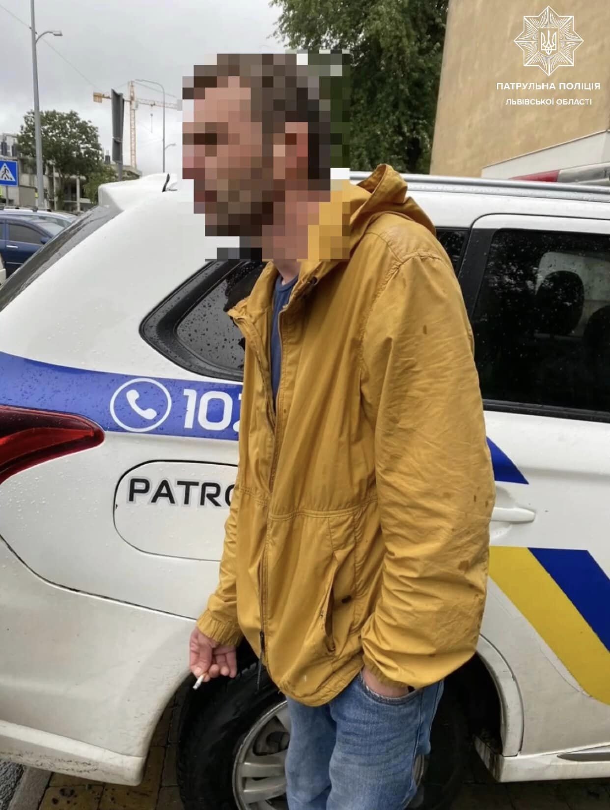 У Львові виявили чоловіка, що ходив на вулиці з гранатою, - ФОТО