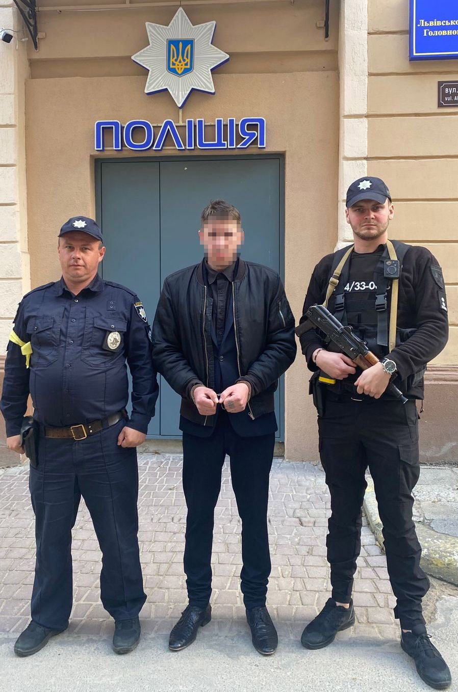 У Львові двоє чоловіків напали на 44-річного жителя: затримали одного підозрюваного