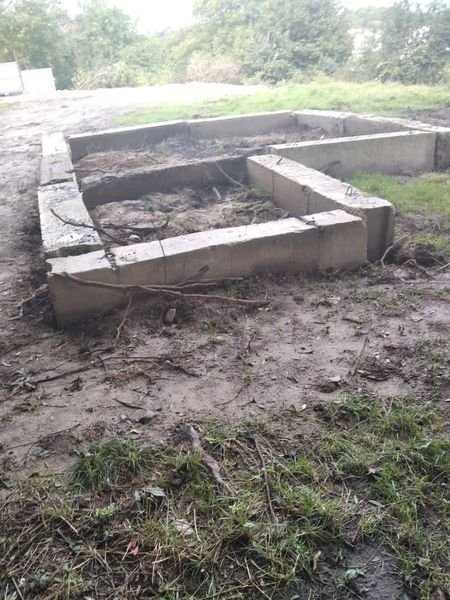 У Львові підприємець вирішив без жодних документів збудувати житловий будинок на вулиці Єрошенка 