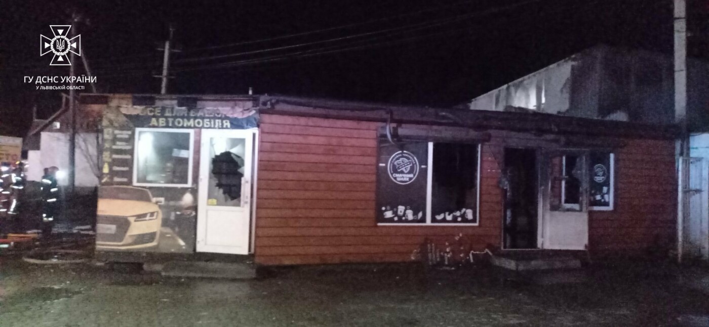 На Стрийщині через займання генератора ледь не згорів магазин, - ФОТО
