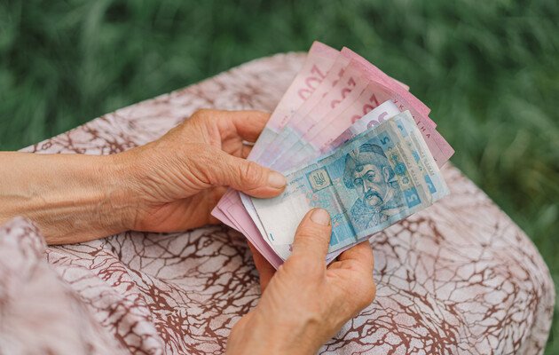 З 1 квітня в Україні проведуть перерахунок пенсій