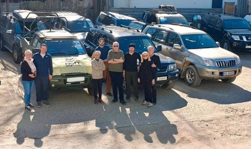 Норвезькі волонтери передали у Львові велику партію допомоги для захисників України