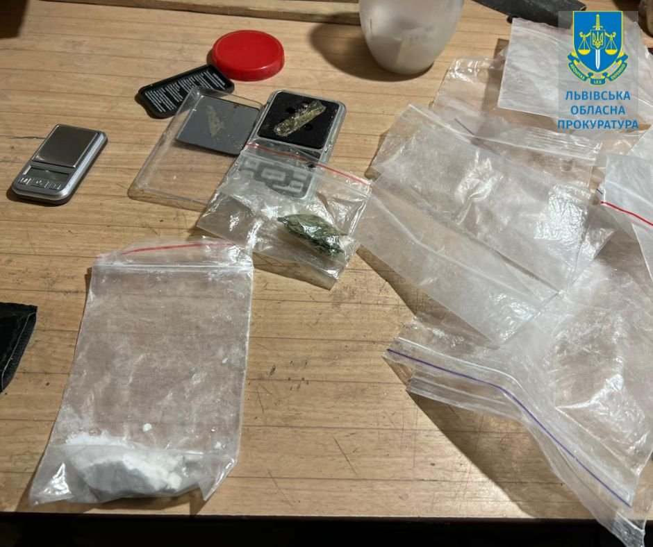 На Львівщині викрили наркоторговців, дохід яких складав 8 млн грн щомісяця, - ФОТО