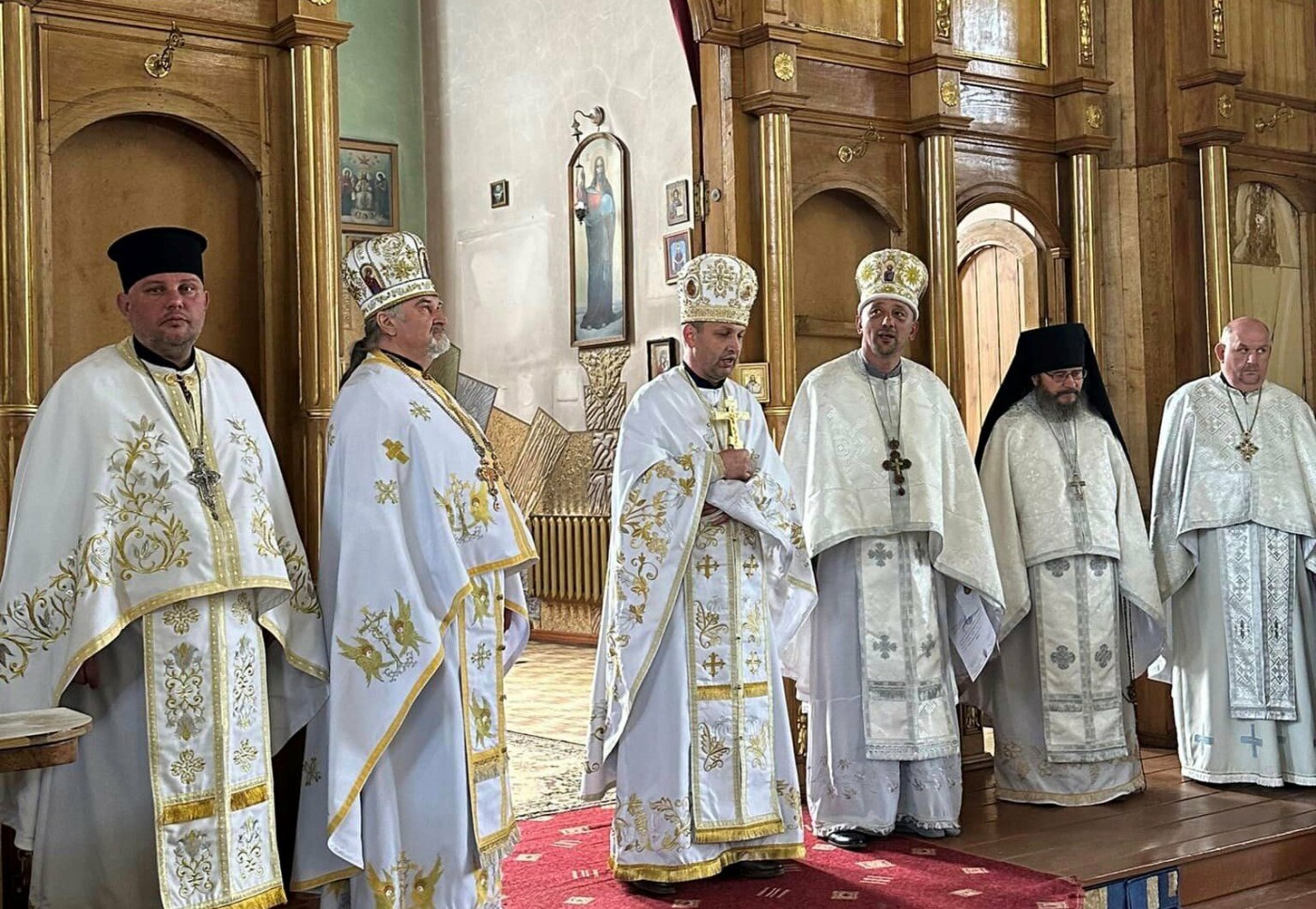 На Львівщині у колишньому храмі УПЦ МП вперше відслужили священники ПЦУ, - ВІДЕО
