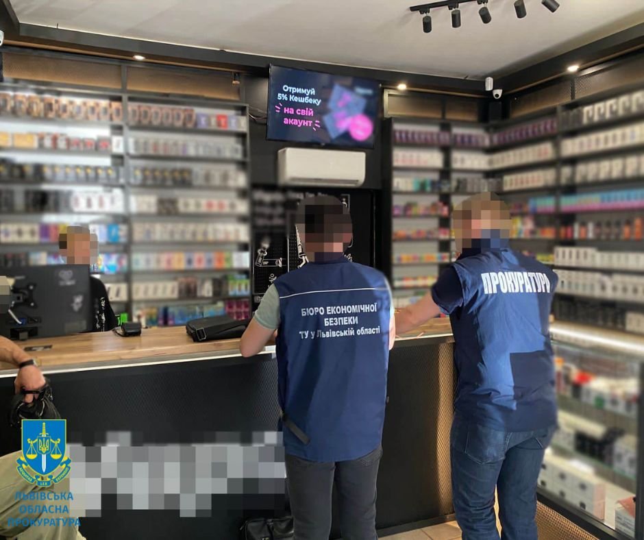 У Львові викрили підпільний цех з електронними сигаретами, Фото - прокуратура Львівщини