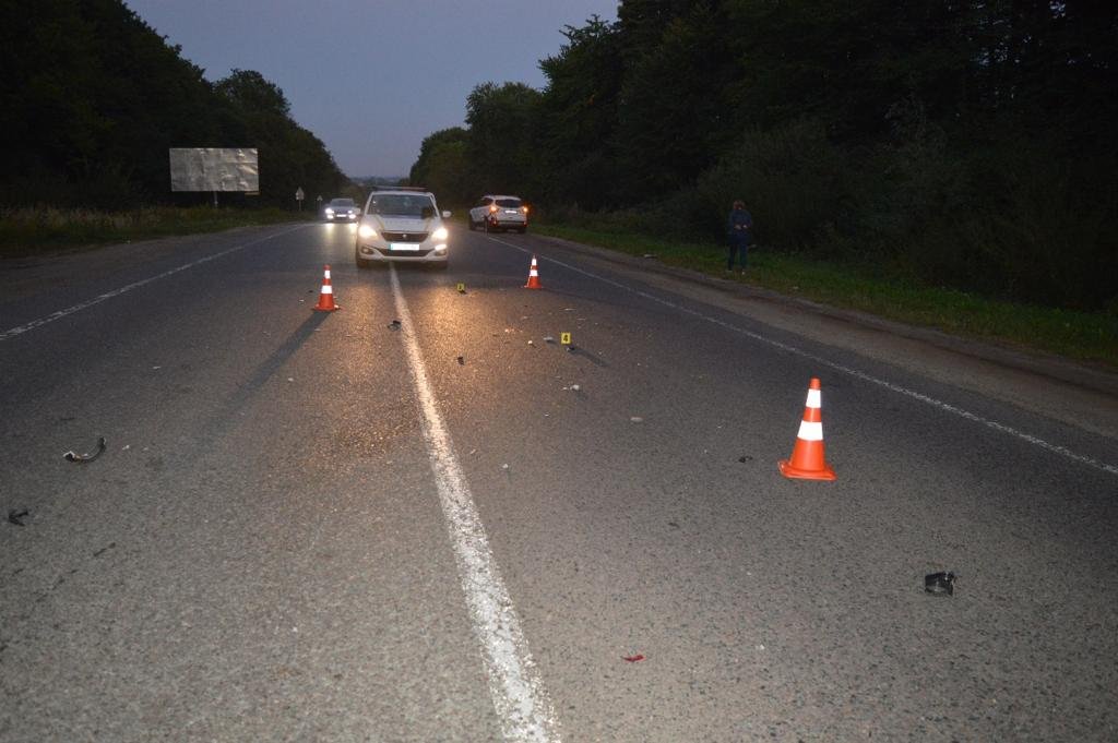 На Львівщині мотоцикліст зіткнувся з автівкою та потрапив до реанімації, - ФОТО