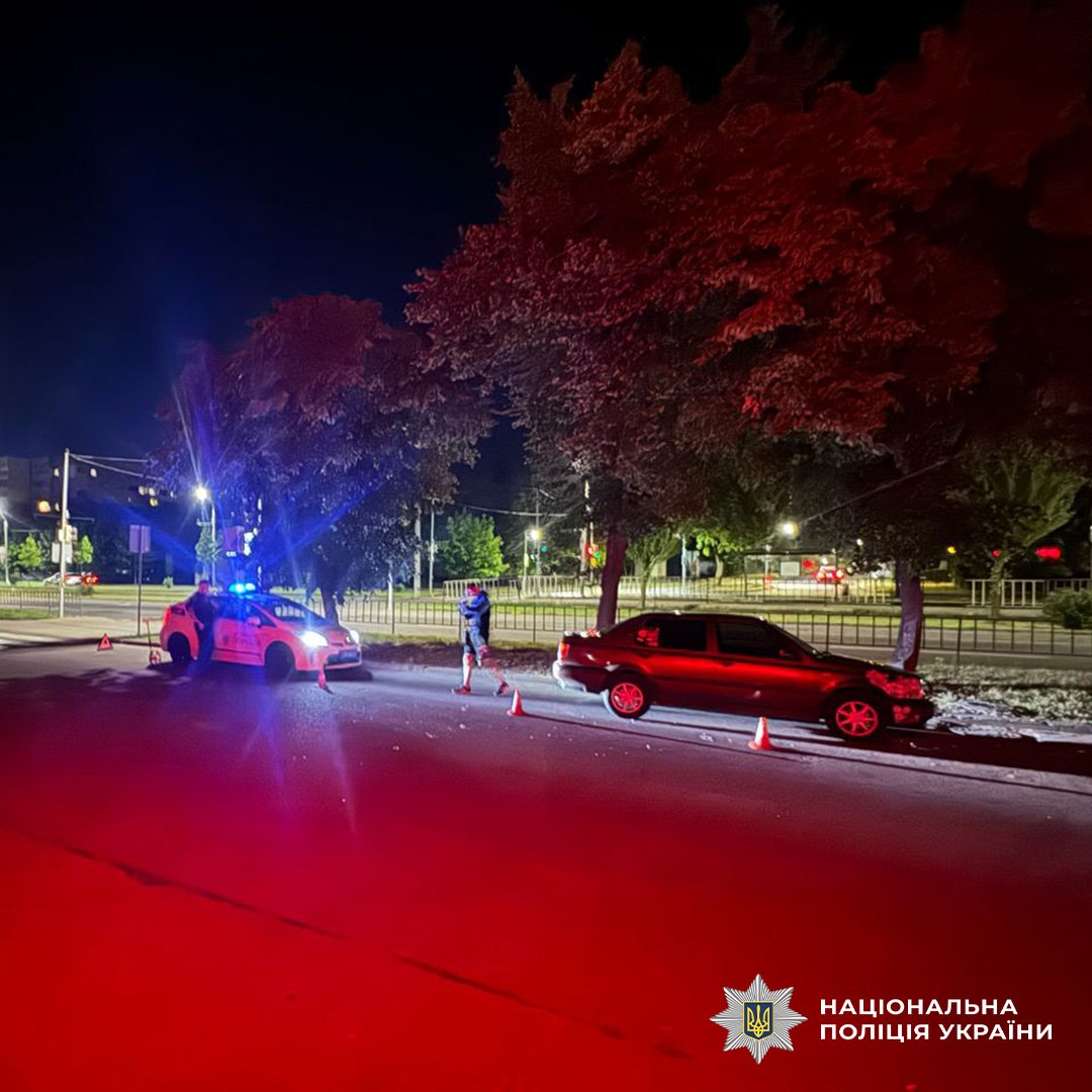 У Львові на проспекті Червоної Калини водій наїхав на 16-річного пішохода: хлопця госпіталізовано, - ФОТО, фото-1