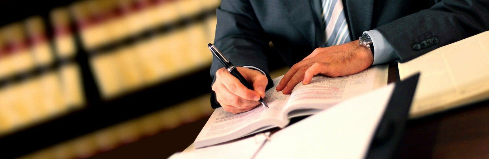 Прокуратура Львівщини підозрює у розкраданні державних коштів чиновників ЛОДА