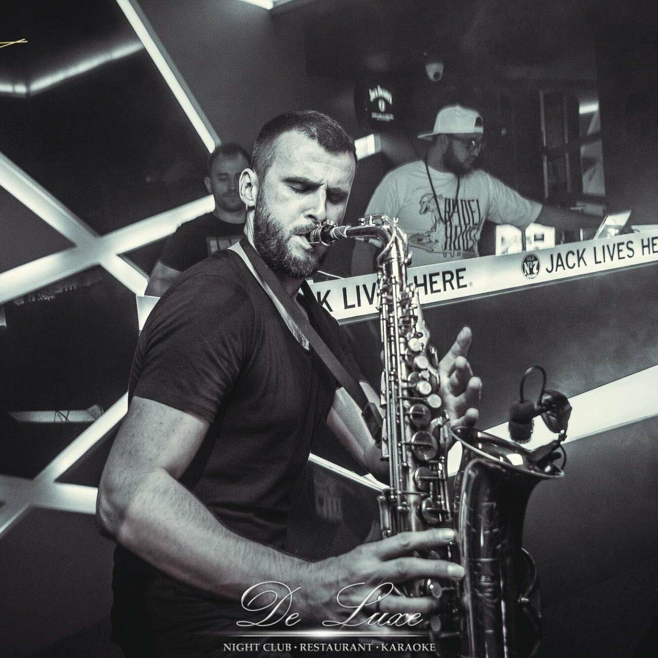 JAY SAX 14 жовтня 2017 Відпочинковий комплекс De Luxe 032.ua