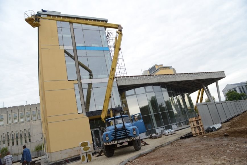 13.08.30. Nova budivlya UCU (3) 13.08.30. Nova budivlya UCU (3)