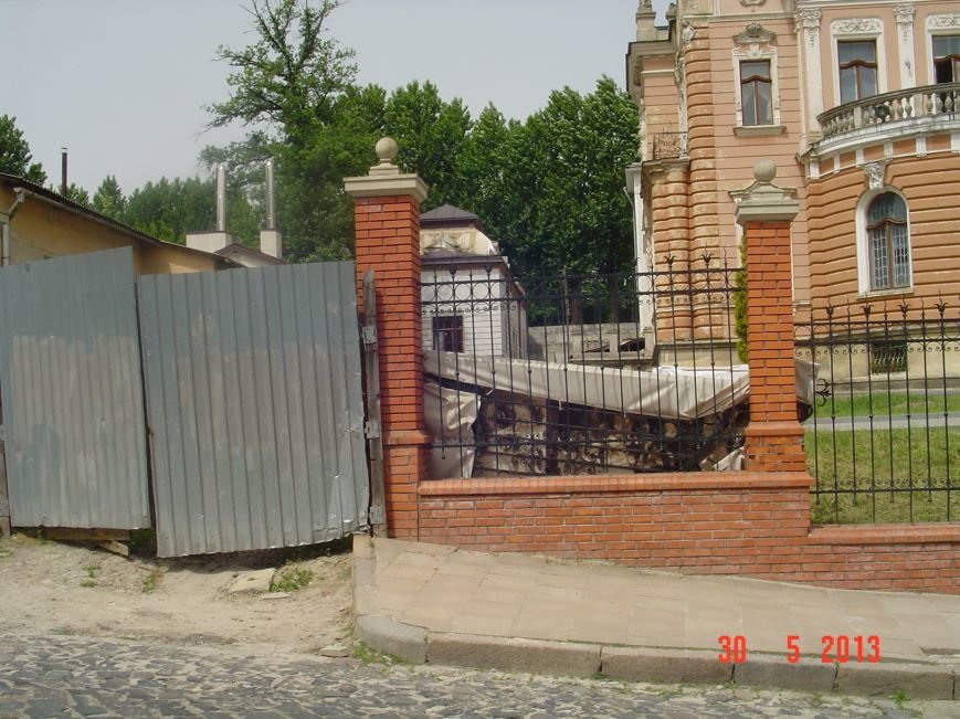 (2)Нац.музей. Ремонт продовжується вже не перший рік... (1) (2)Нац.музей. Ремонт продовжується вже не перший рік... (1)