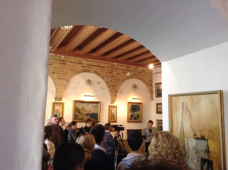 10012554_561237590649982_1941880519_n