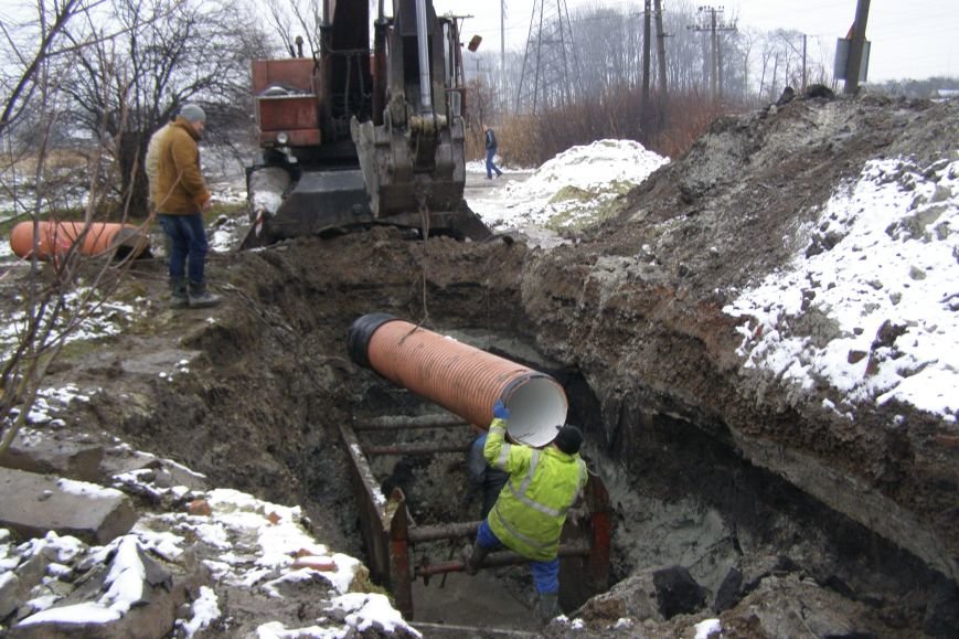 Кінець смороду: ремонт Винниківського колектору планують завершити у травні (ФОТО) (фото) - фото 1 Кінець смороду: ремонт Винниківського колектору планують завершити у травні (ФОТО) (фото) - фото 1
