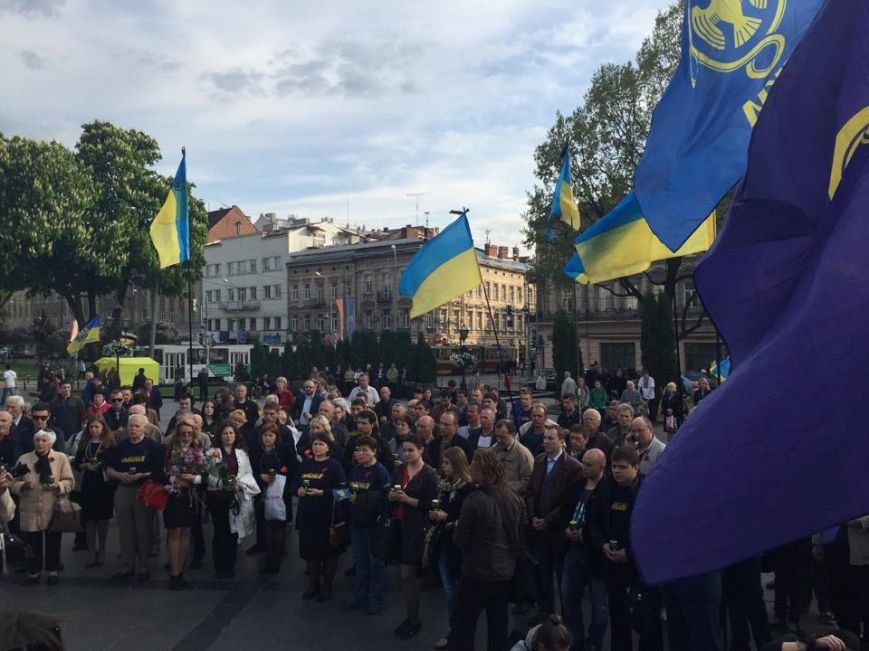 1513250_857363901005084_6789495532593436507_n