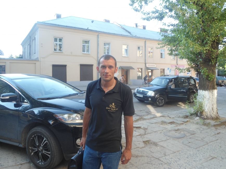 Що думають львів’яни, про новостворену Національну поліцію? (фото) - фото 1 Що думають львів’яни, про новостворену Національну поліцію? (фото) - фото 1