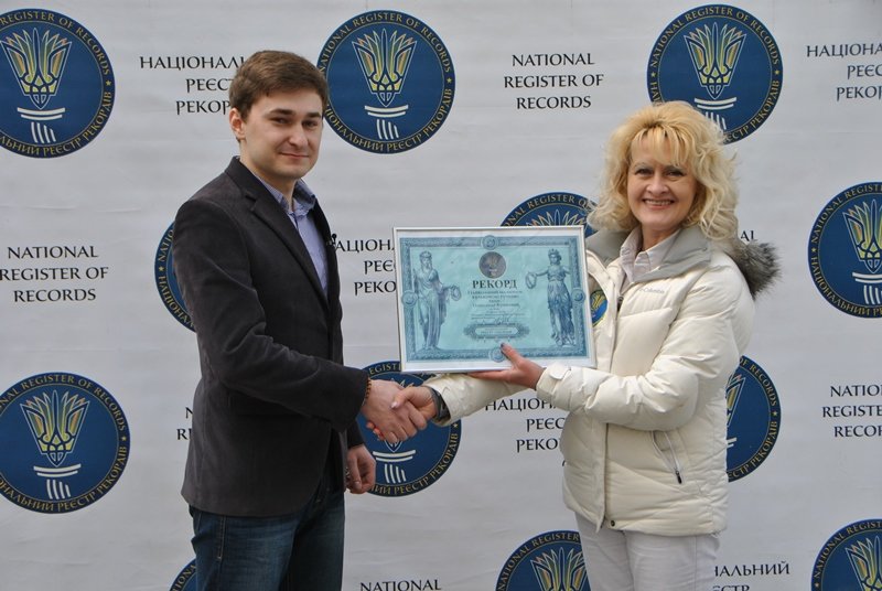 Рекорди України: найбільший малюнок кульковою ручкою (ФОТО) (фото) - фото 1