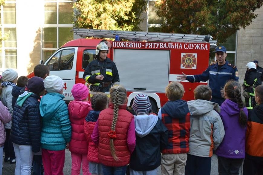 12075036_913653975382770_4453367559895646262_n