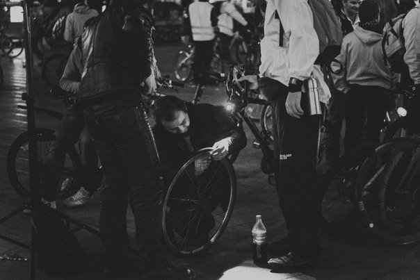 Нічне катання велосипедом по Львову. Як це було (ФОТОРЕПОРТАЖ) (фото) - фото 2