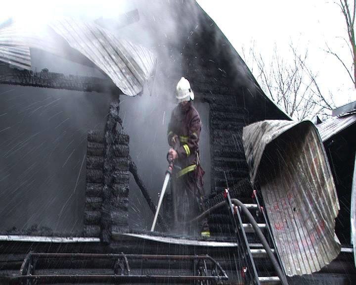 На Львівщині горіла дерев’яна сауна (ФОТО+ВІДЕО) (фото) - фото 1