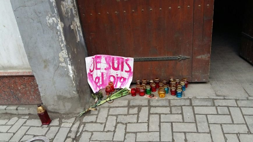 У Львові вшанували пам’ять загиблих під час вчорашніх терактів у Бельгії (ФОТО) (фото) - фото 1