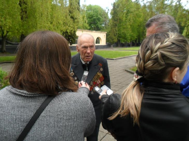 96bc4de9-cc39-40f4-8540-4342c2678494